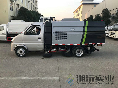 常德湘沅實業(yè)有限公司,常德垂直垃圾壓縮站,地埋式垃圾壓縮站,電動人力斗車,電動三輪高壓清運(yùn)車,電動助力拉車